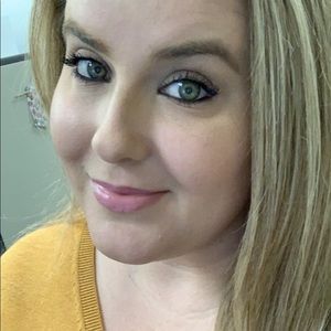 Meet your Posher, Marissa